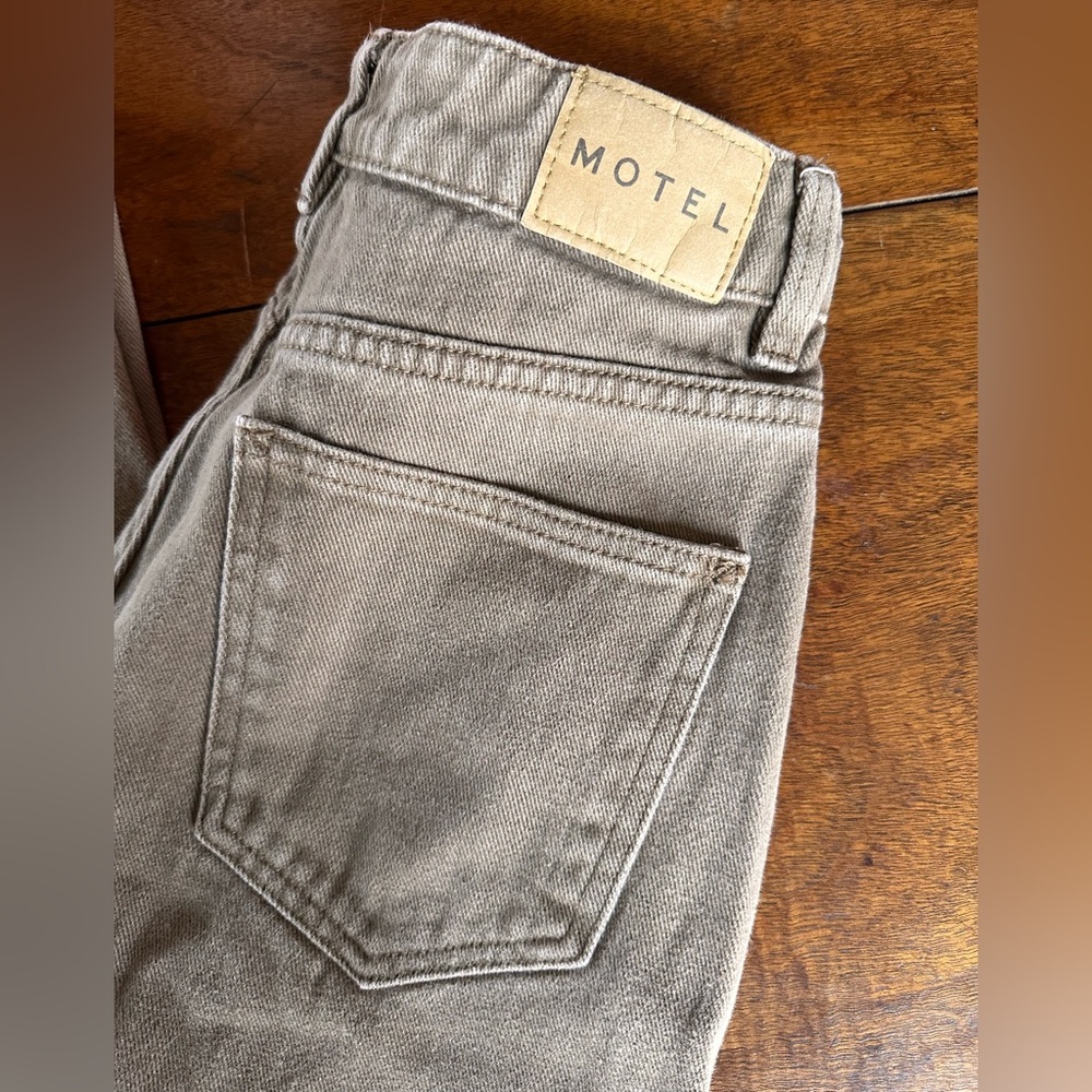 Motel High Waisted Wide Leg Jeans Bronzy Brown Denim Size Small - Picture 2 of 5